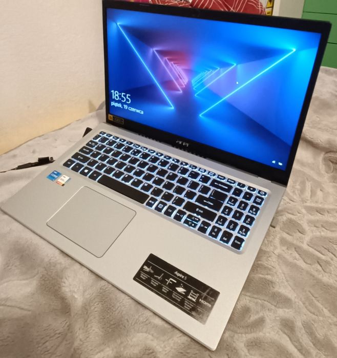 Acer aspire 5 i5 iris 512 SSD, 20 GB RAM metalowa pokrywa