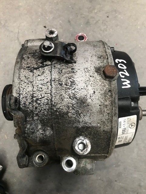 Alternador Mercedes C200 C220 W203