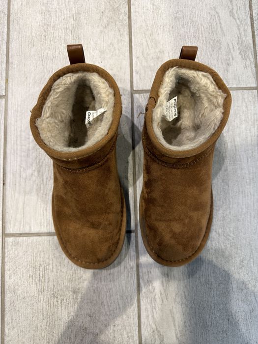 Зимове взуття UGG