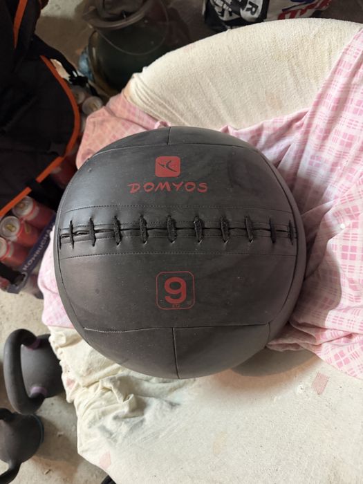 Kettlebells e wallballs447091824919859204