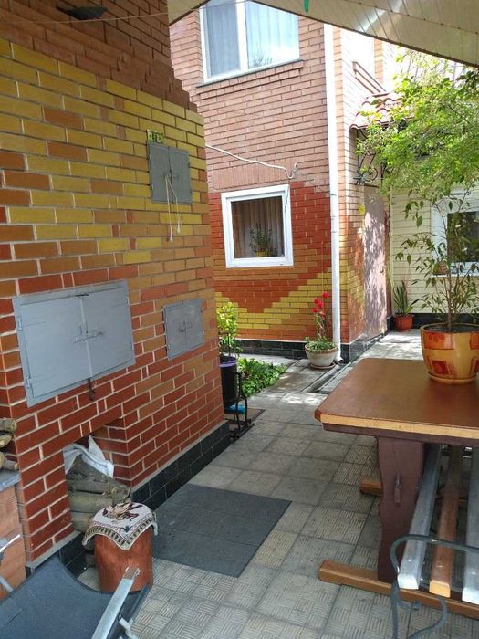 Оренда будинку неподалік залізничного вокзалу