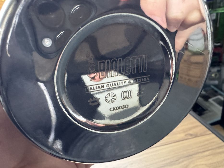 Гейзерна кавоварка Bialetti New Venus Induction на 4 чашки 170 мл срібляста (0007254)
