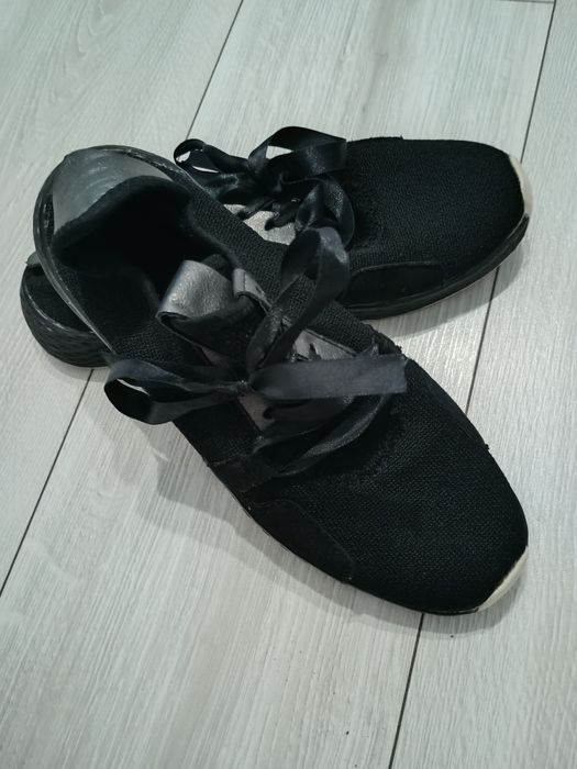 Adidasy damskie obuwie sportowe