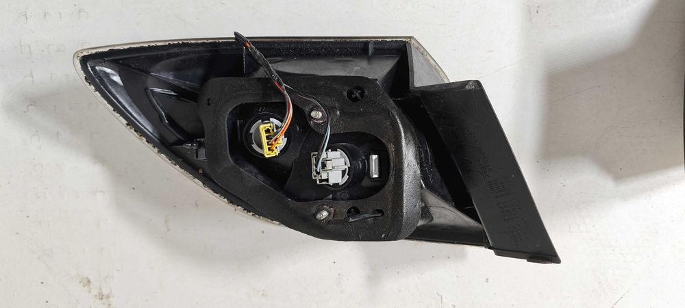 MAZDA 3 BK HATCHBACK POLIFT 2006 ROK Lewa i Prawa Lampa lewy i prawy tył