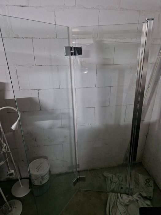 Parawan Radaway Essenza NEW PND 100/R 
TRANSPARENT