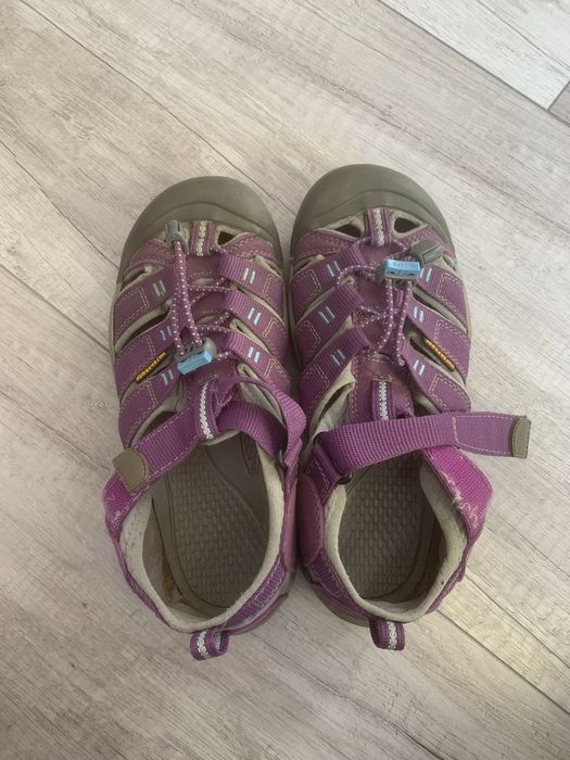 Сандалі keen 35