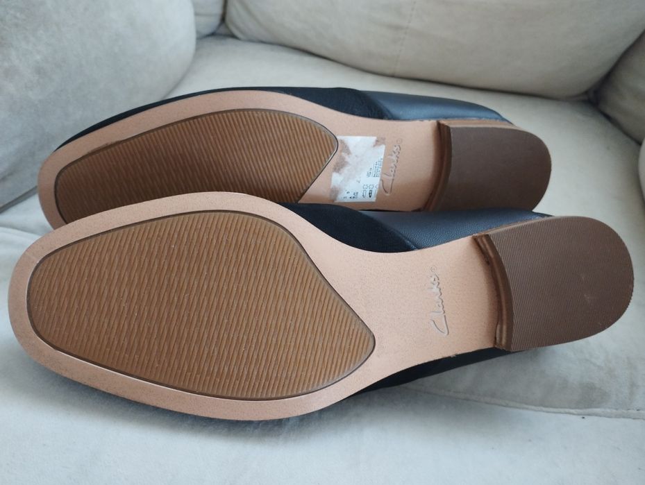 Туфлі Clarks. Розмір: 38