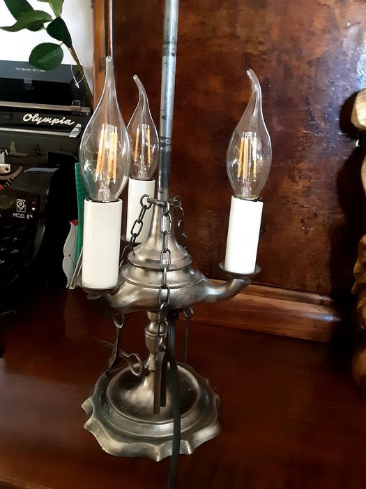 Lampa stołowa metal