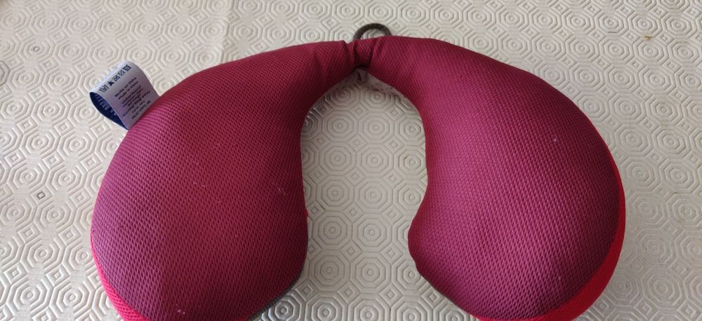 Almofada de viagem para bebe marca Janė