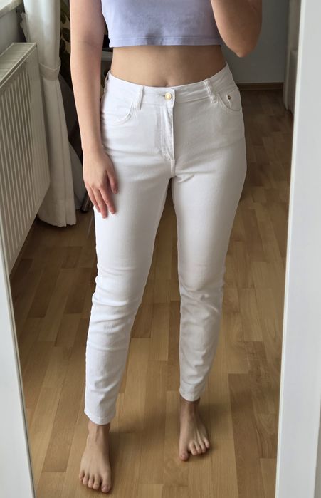 Białe jeansy slim fit w rozmiarze 36, Reserved, NOWE spodnie, rurki
