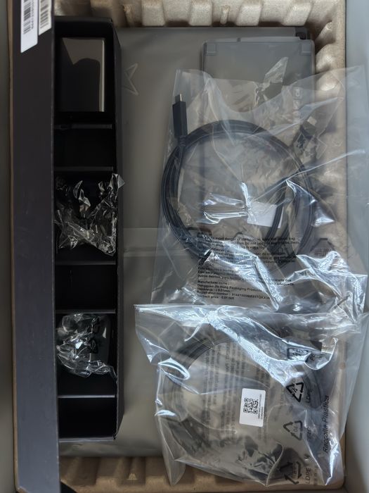 Монітор 17.3" ASUS ZenScreen MB17AHG Portable