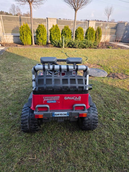 Samochód  dzięcięcy PEG Perego Grande