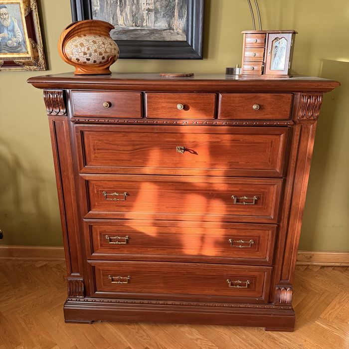 Stylowa drewniana komoda - klasyczna stan bardzo dobry