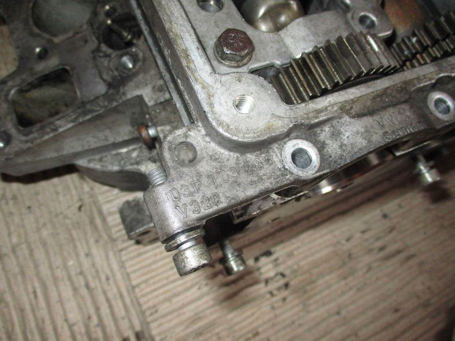 Cabeça motor Seat Ibiza 6J 1.2 TDI CFW (2013) 03P103286 03P-103373V310