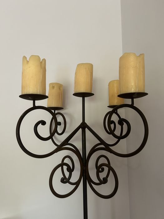 Candelabro em ferro