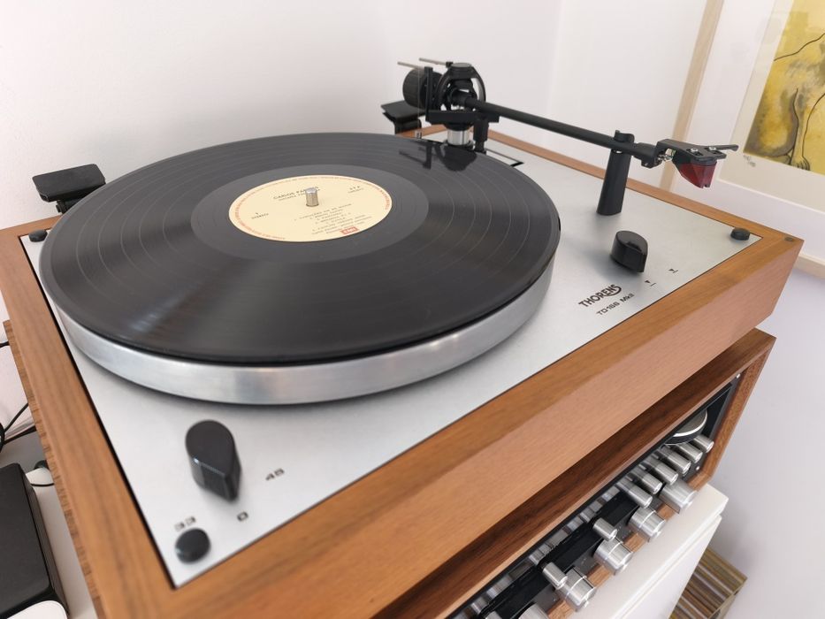 Gira-discos Thorens TD 166 MKII