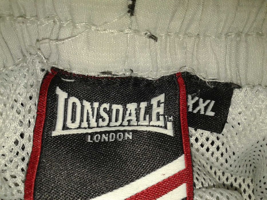 Dwie pary spodenek 3/4-Lonsdale London,rozm XXL.