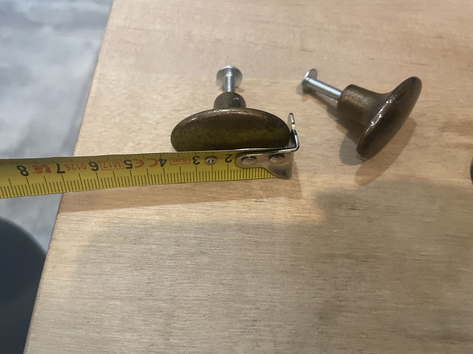 Metalowe uchwyty galki do komody Ikea