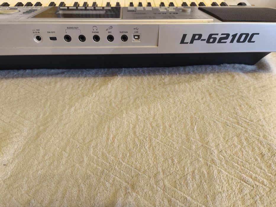 Elektryczny Keaybord LP-6210C