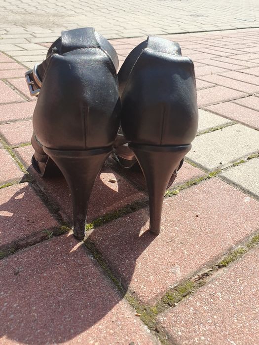 Sandały skórzane Wojas