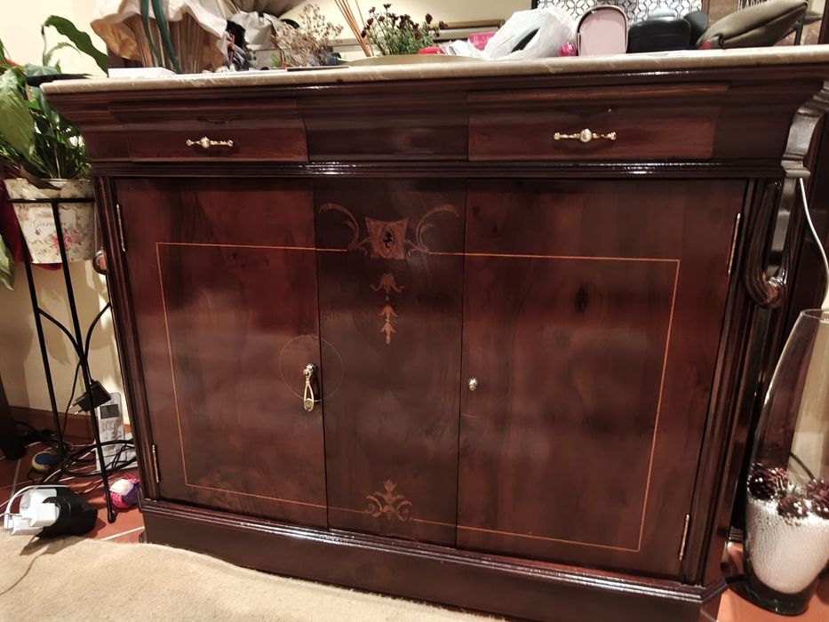 Móvel aparador madeira com espelho antigo