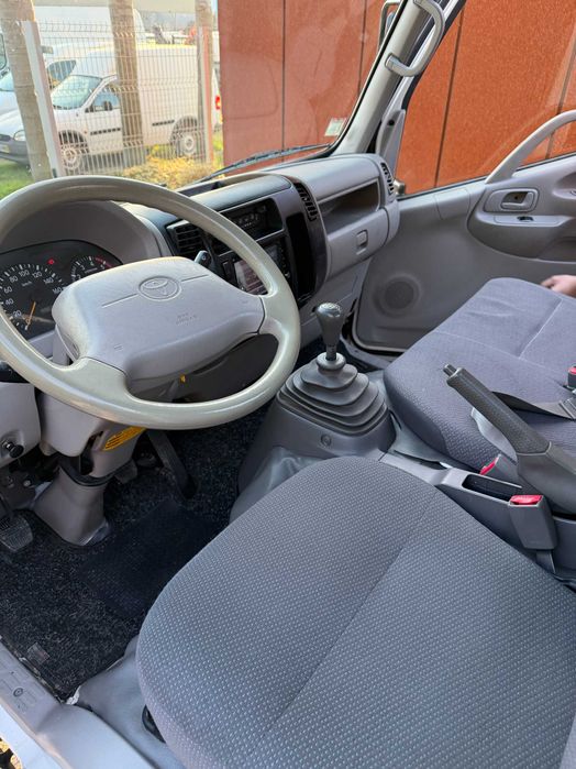 Carrinha toyota dyna com grua nova