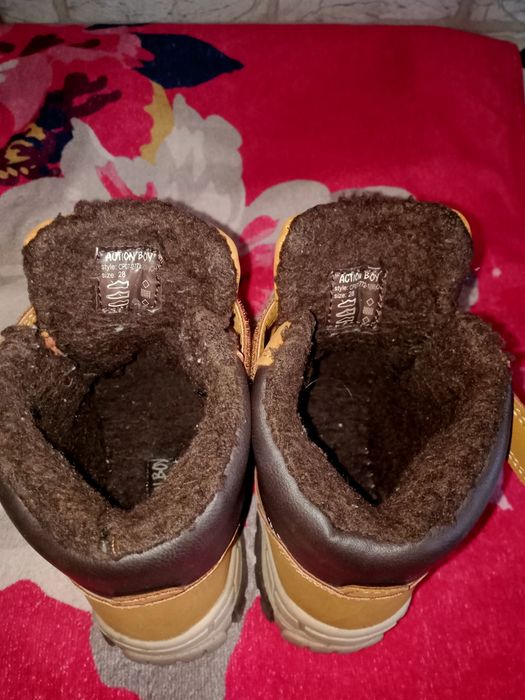 Buty zimowe  okazja! ocieplane chłopięce rozm. 28