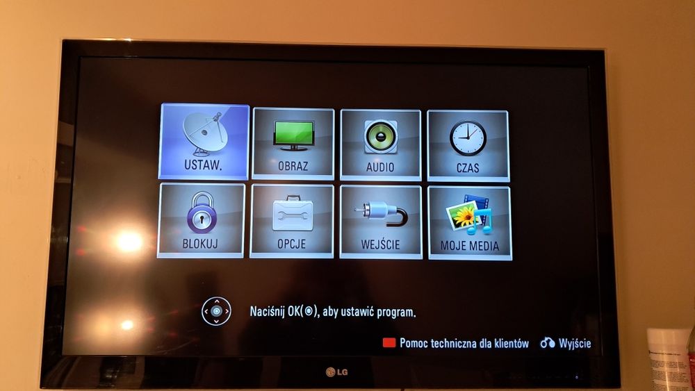 Telewizor LG 42 z pilotem