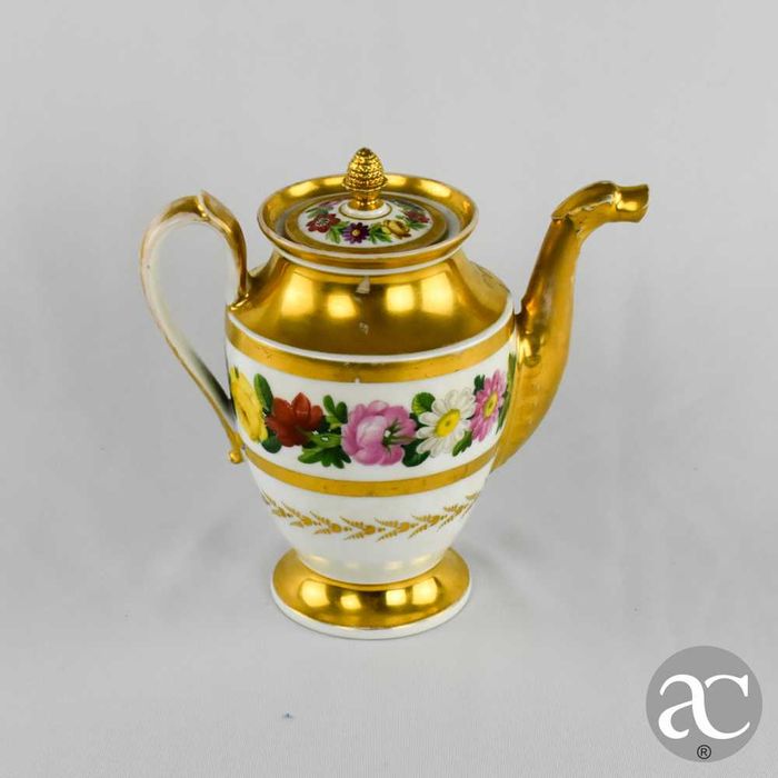 Bule / Cafeteira porcelana Europeia, dourado e pintado à mão, séc. XIX