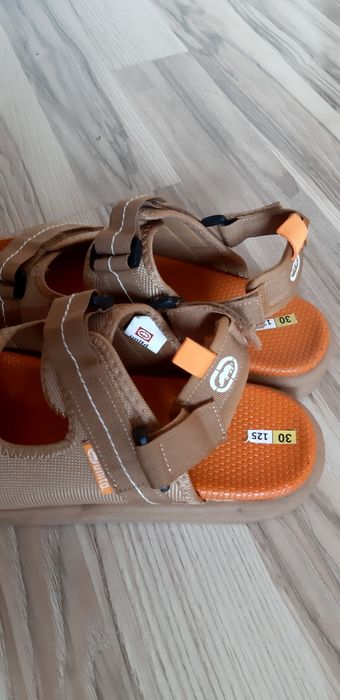 Sandały męskie firmowe.