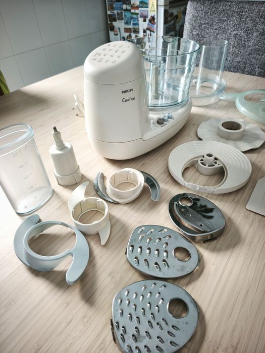 Robot de cozinha (Philips HR7633)