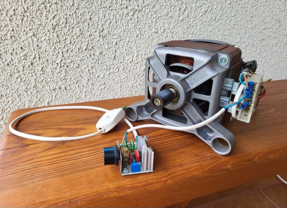 Silnik elektryczny z regulatorem obrotów