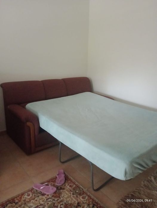 Sofá cama usado em bom estado