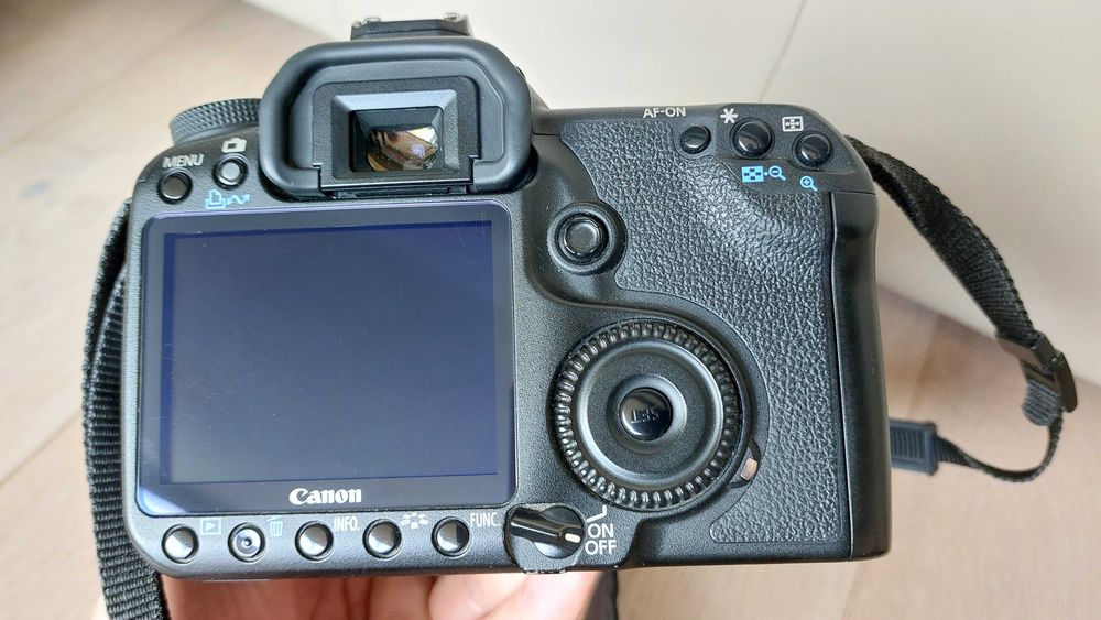 Aparat Canon EOS 50D + super obiektyw EF-S 17-55mm 1:2.8 IS USM