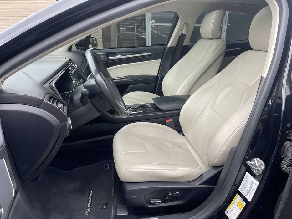 Ford Fusion      2018