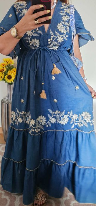 roupa de mulher  e acessórios