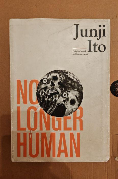 Livro No Longer Human - Junji Ito