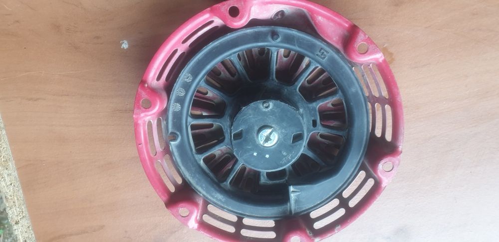 Do sprzedania obudowa rozrusznika najprawdopodobnie zagęszczarki .