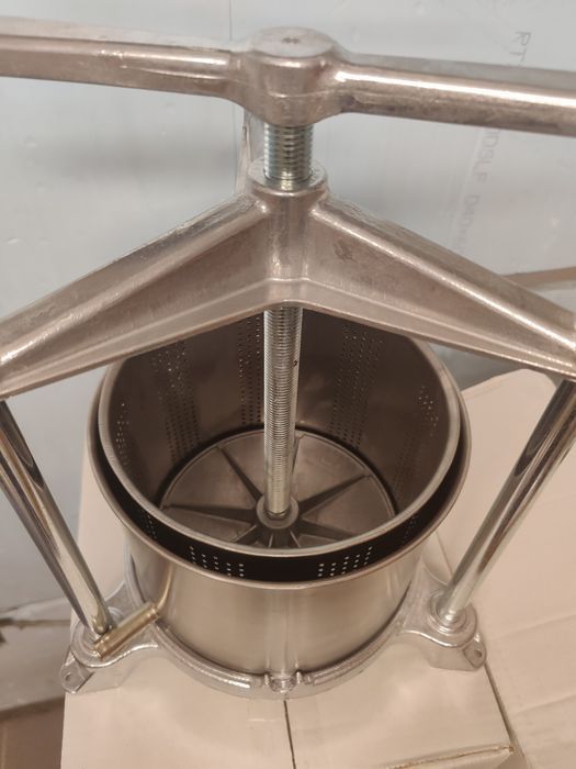 PRASKA Wyciskarka Włoska do owoców moszczu AL25 +worek 1E