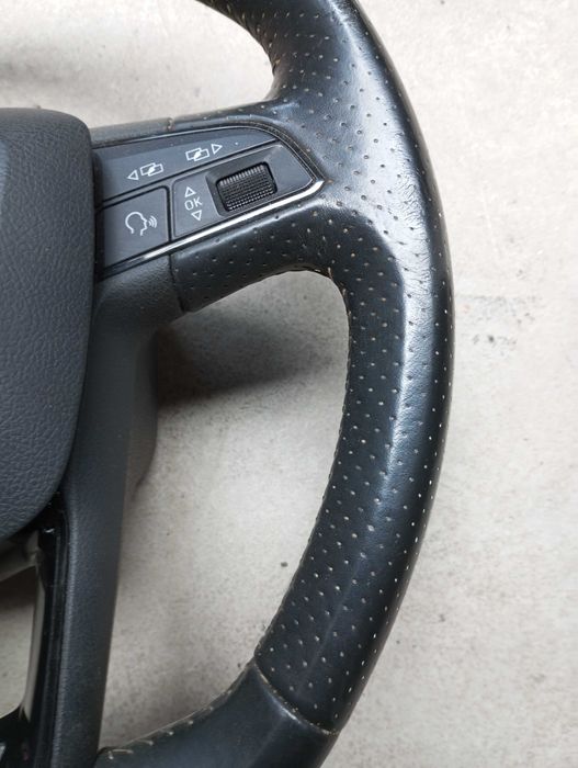 Volante Seat Leon 5f cupra com Airbag