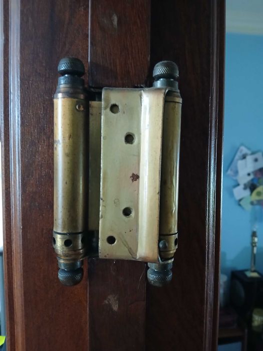 4 Dobradiças de mola para porta vai-vem