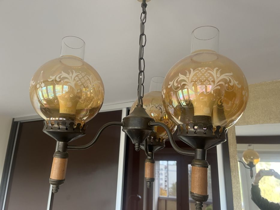 Żyrandol mosieżny z lat 80tych