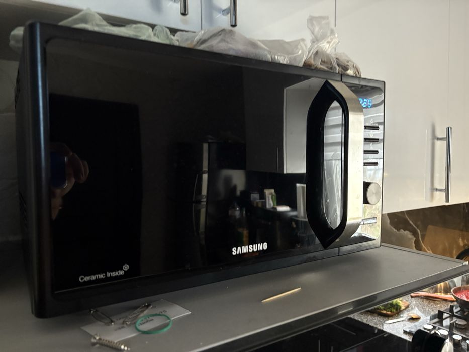 Микроволновая печь SAMSUNG MS23F302TAS/UA