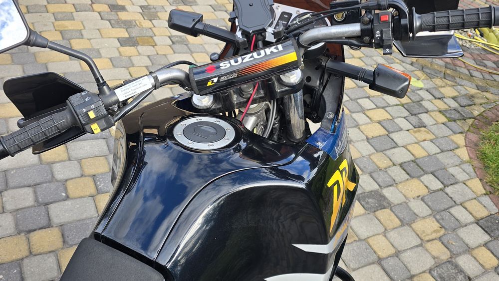 Suzuki Dr 800  stan kolekcjonerski