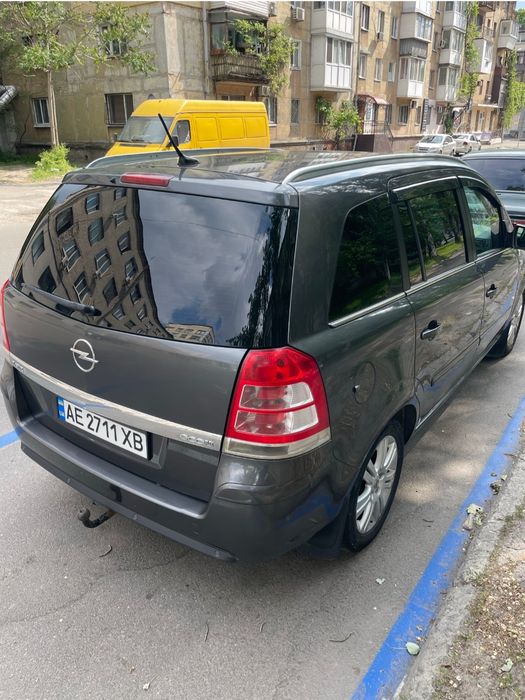 Opel Zafira 2012