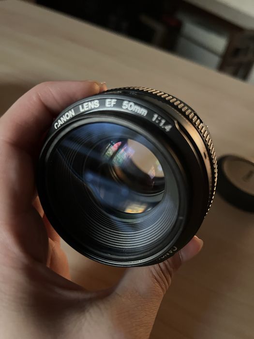 Обьектив Canon 50mm f1.4