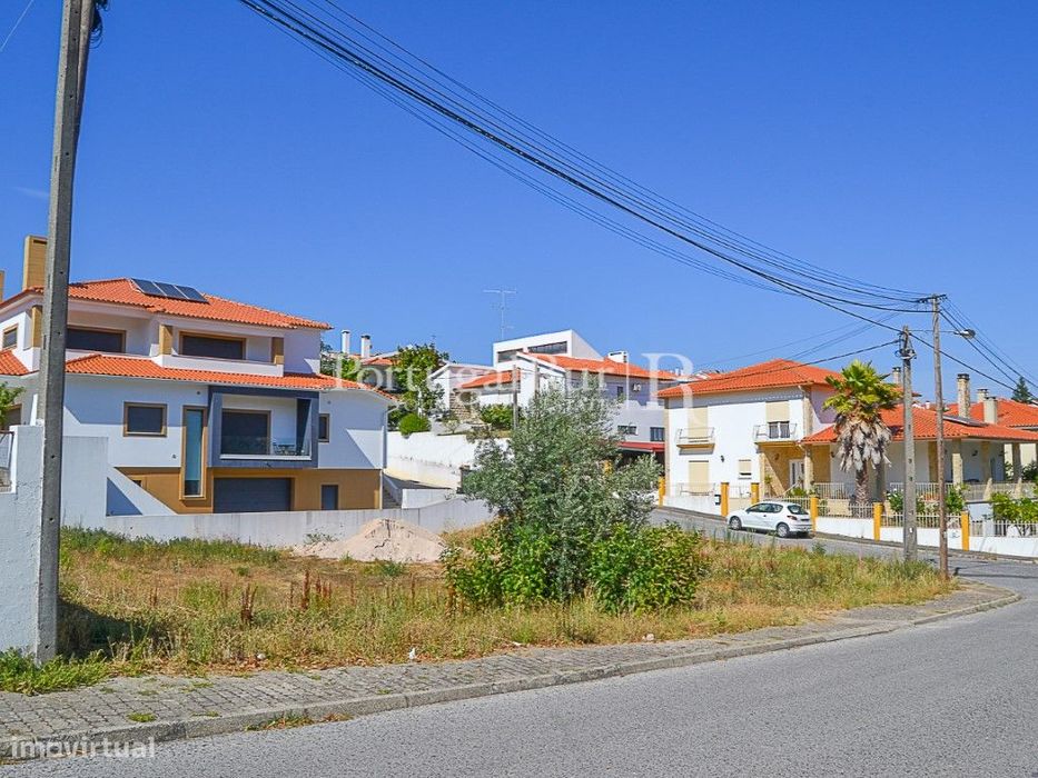Terreno de 589 m² para construção no centro de Proença-a-Nova