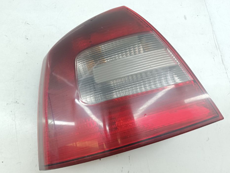 Farolim Stop Esquerdo - SKODA Octavia II (1Z3) | 04 - 13