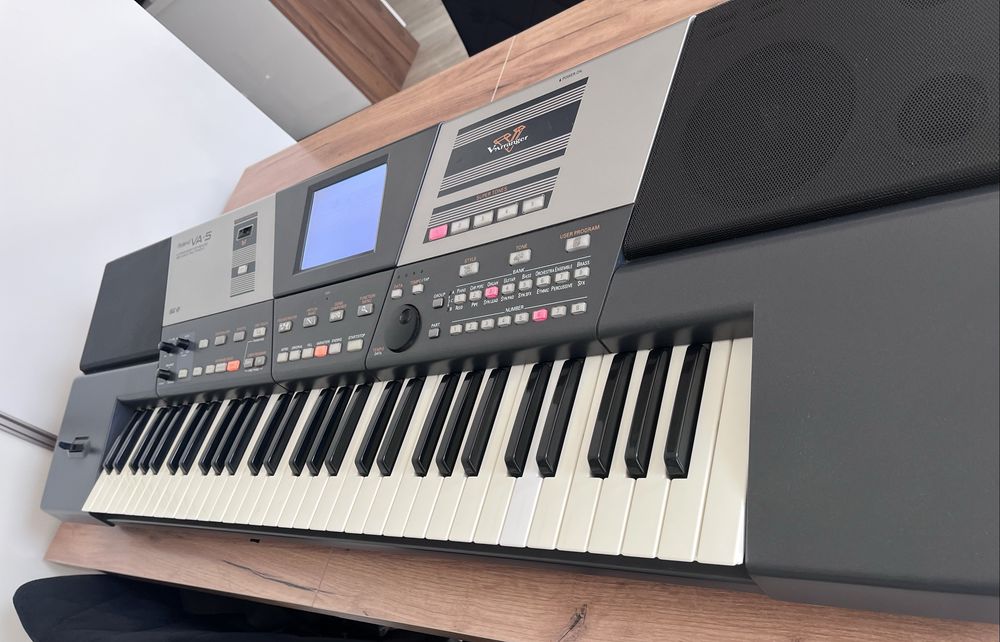 Sprzedam Arranger-keyboard Roland VA-5