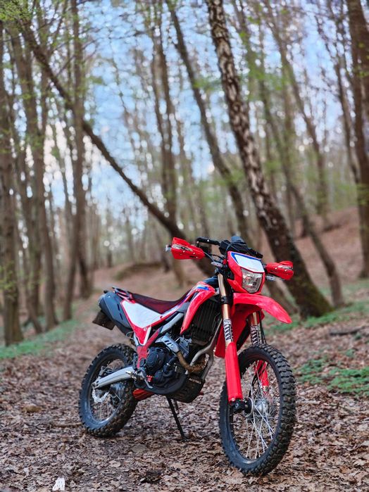 Wynajem Motocykli Husqvarna Svartpillen 401 CRF 300 Prawo jazdy A2